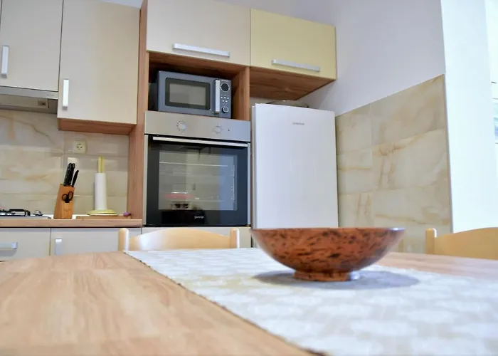Zoro Apartment Palit