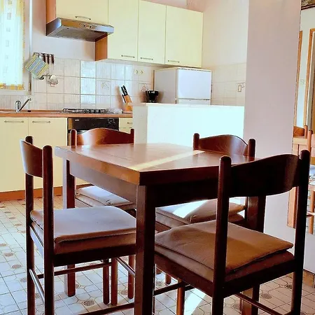 Apartment Zoro Palit