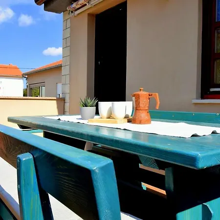 Zoro Apartment Palit