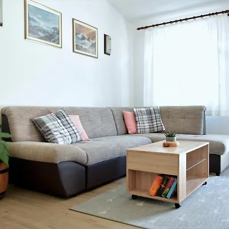 Apartment Zoro *