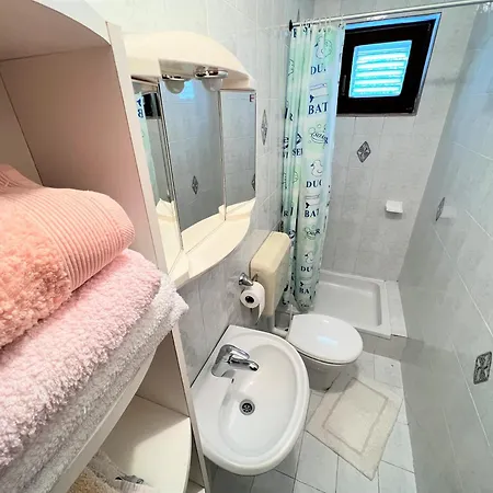 Zoro Apartment Palit