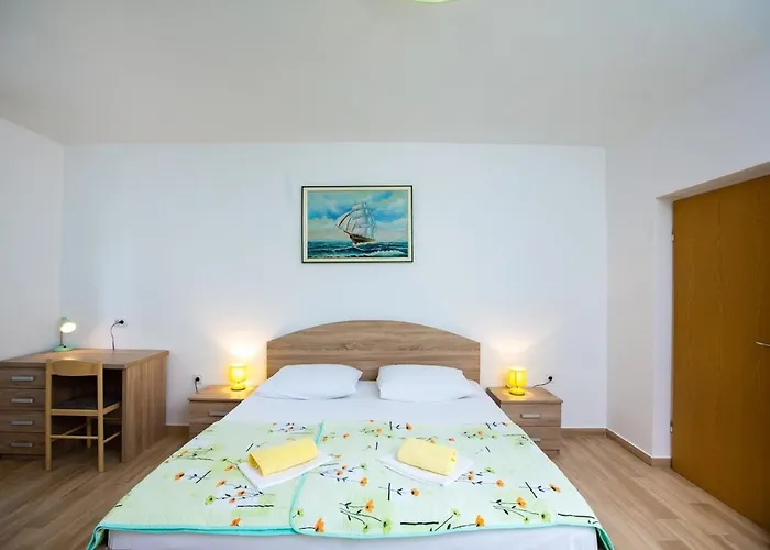 アパート Zoro Palit